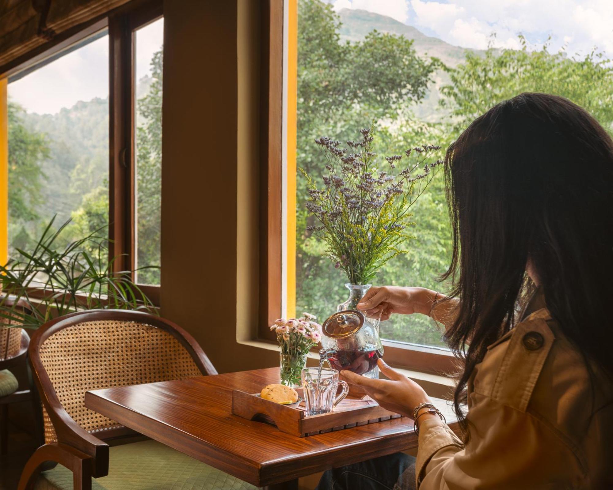 Blue Book At Gethia, Nainital Hotel Екстериор снимка